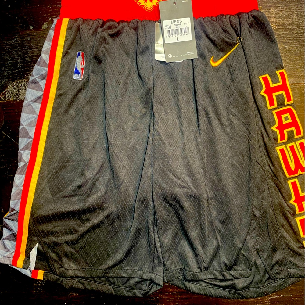 Men’s Atlanta Hawk Basketball Shorts